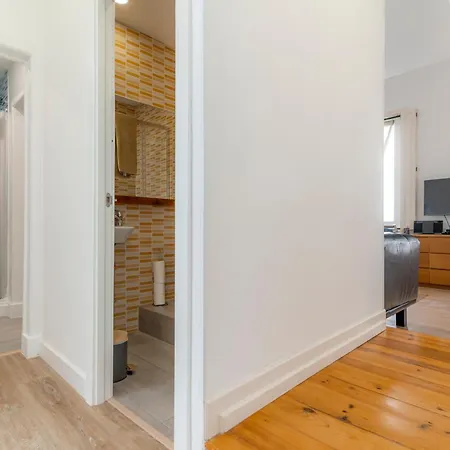 Apartment Lv Premier Chiado- Ch *
