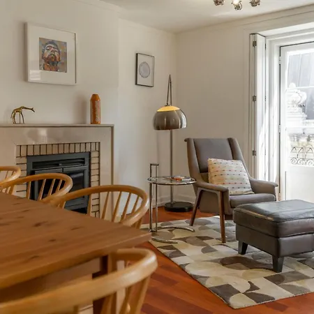 Apartment Lv Premier Chiado- Ch *