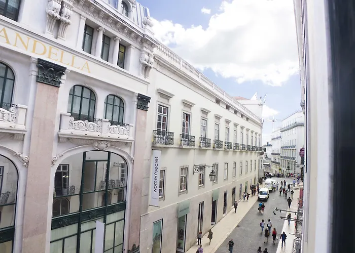 Lv Premier Chiado- Ch ליסבון
